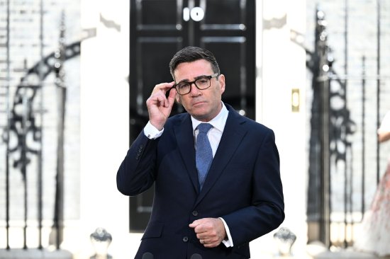 英国新任首相伯纳姆暗示将利用财政规则的“灵活性	”为预算融资